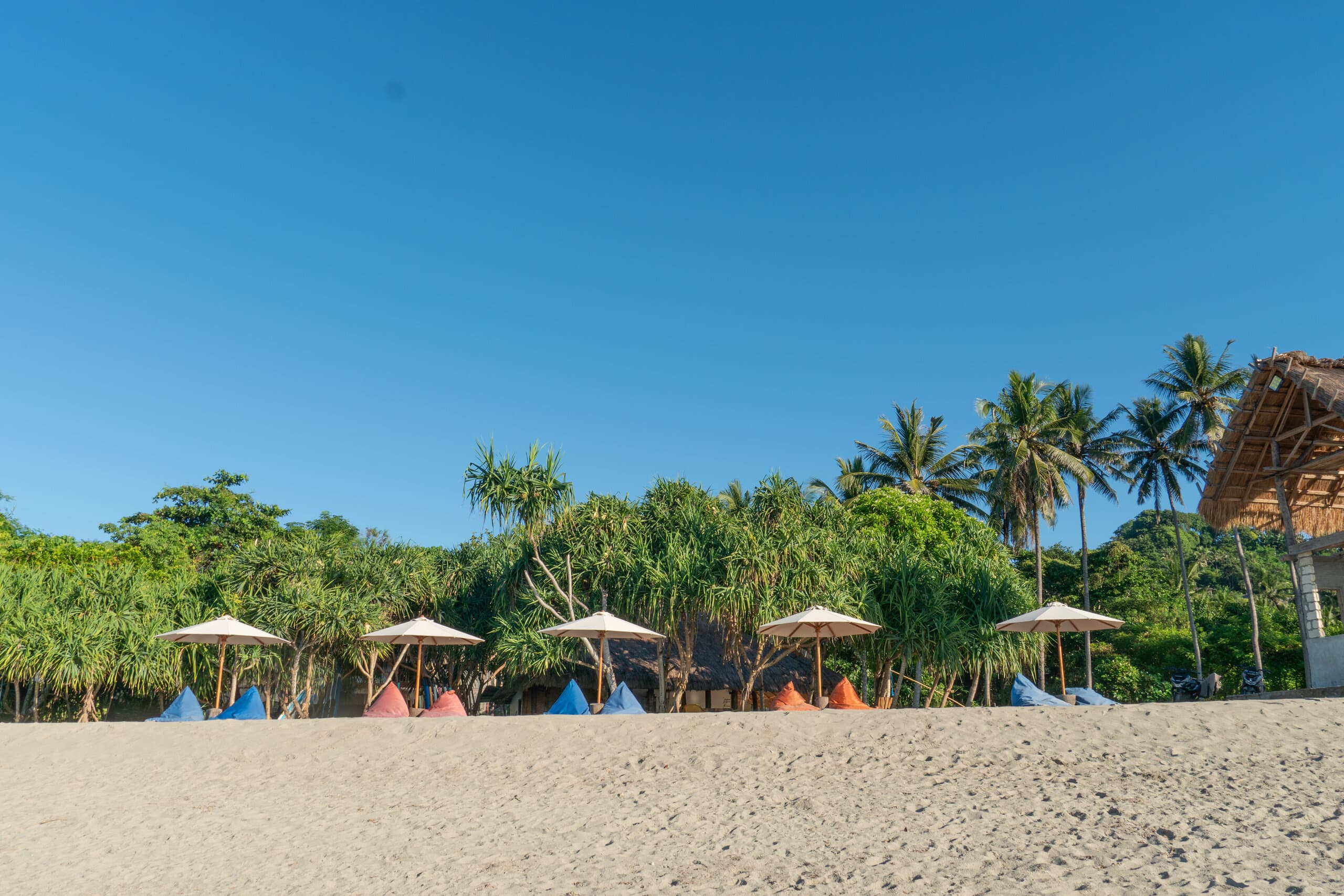 Corner Beach Bar
